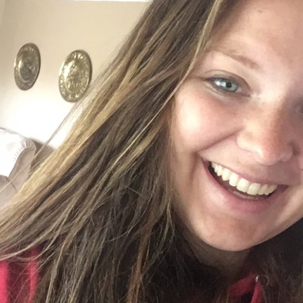 Meet your Posher, Abigail